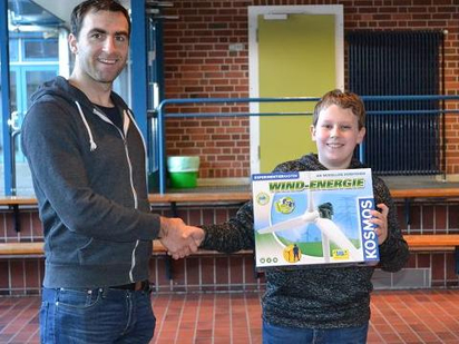 Gewinner beim Mathematik Adventskalender der MKG wurde Lukas Röwe aus der Klasse 6c. Gewinner beim Mathematik Adventskalender der MKG wurde Lukas Röwe aus der Klasse 6c.