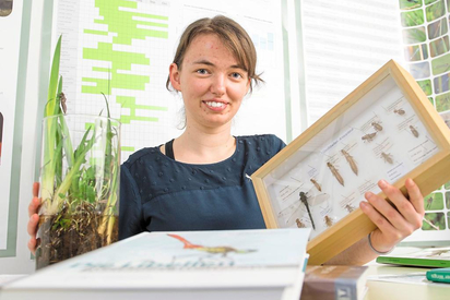 Meike Terlutter hat bei „Jugend forscht“ in der Kategorie Biologie den ersten Platz auf Landesebene belegt. Foto: Bayer AG 