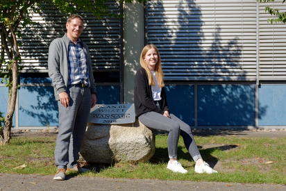 Alexandra Koop und Benjamin Stock, die neuen Schulsozialpädagogen und -arbeiter an der Maximilian-Kolbe-Gesamtschule. Foto: Gemeinde Saerbeck